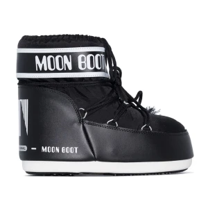 Skor - Moonboots i storlek 39-41. Köptes förra vintern, använda fåtal gånger. Säljer för 950 + frakt💗