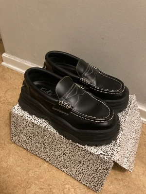 Eytys angelo loafers strl 39 - Köpta oanvända second hand och i princip endast provade av mig :)