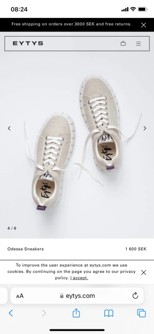 Eytys Odessa - Säljer nu mina superfina eytys i modellen Odessa. Använda endast en gång så därför i superbra skick. Köptes för 1600kr och säljer för 1000. Pris kan diskuteras vid snabb affär. Köparen står för frakten. 