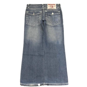True Religion Jeans - Säljer dessa asfeta true religion jeans som aldrig har använts då de är för korta för mig. Är köpta på plick