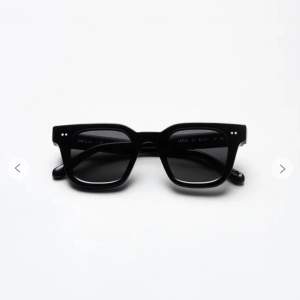 Säljer mina solglasögon från Chimi eyewear i modellen 04 Black då jag inte fått användning för dem. Knappt använda och är därav i nyskick. 