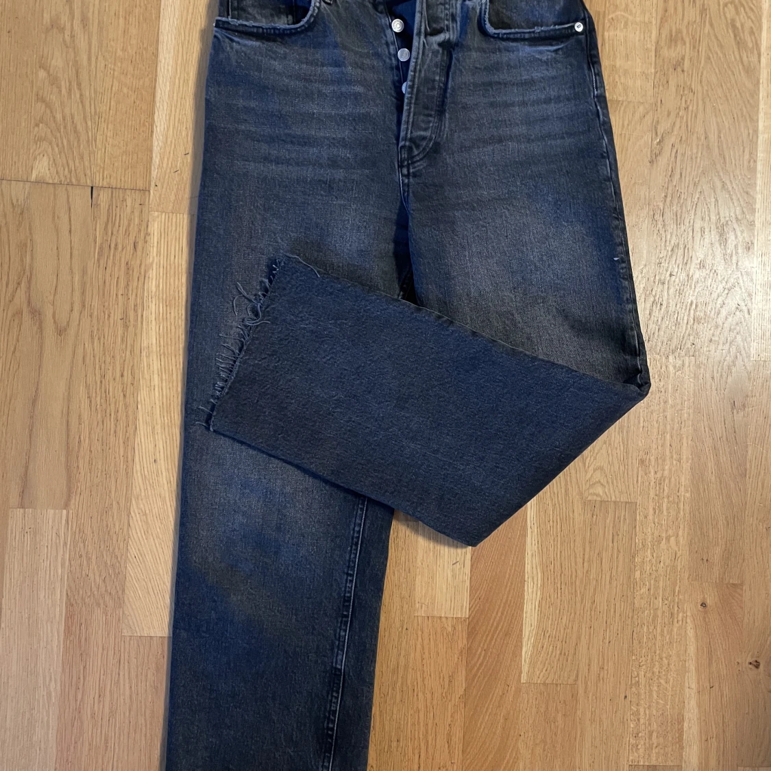 Jeans med vida ben och hög midja  - 91