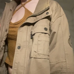 Beige jacka - Oversized fodrad beige jacka :)