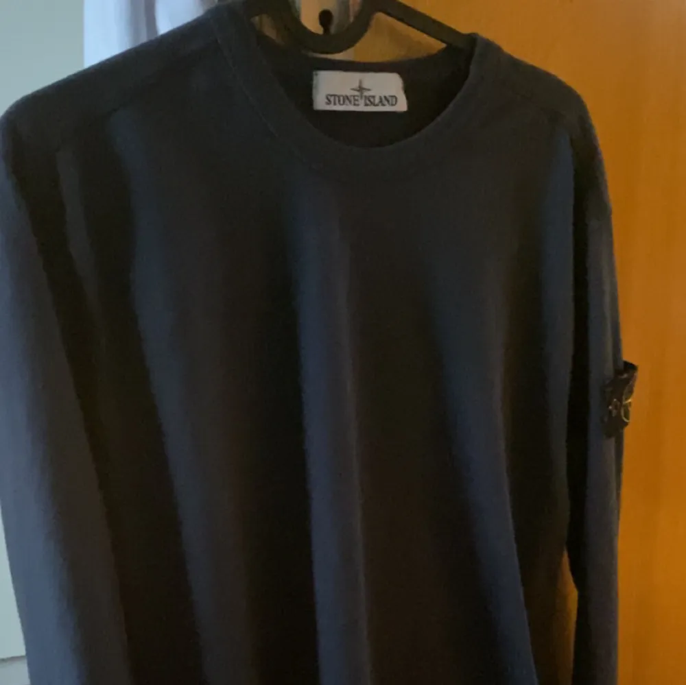 Stone island sweatshirt, Storlek s för 1000 kr . Tröjor & Koftor.