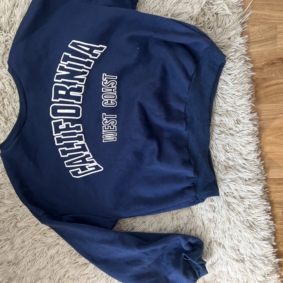 Marinblå tröja - 91