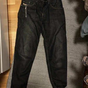 Dieseljeans - Ett par vintage dieseljeans kids i storlek 12. För små för mig :) 