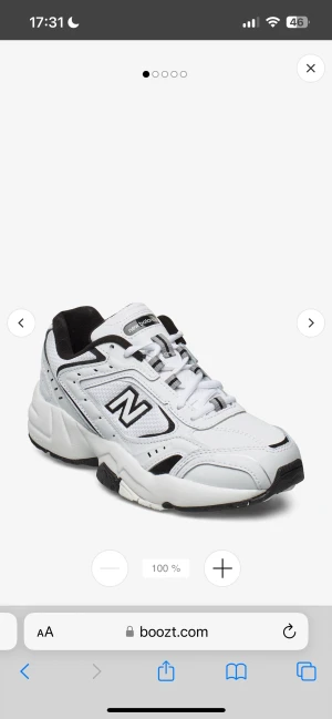 New balance WX452 - Helt nya oanvända New Balance sneakers    Modell: WX452 Storlek: 38 Färg: svart / vit 