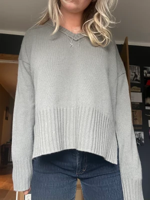Cashmere tröja  - Fin tröja i cashmere. 