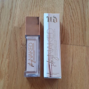 Urban decay foundation - Nyans 40NN, bara testad1