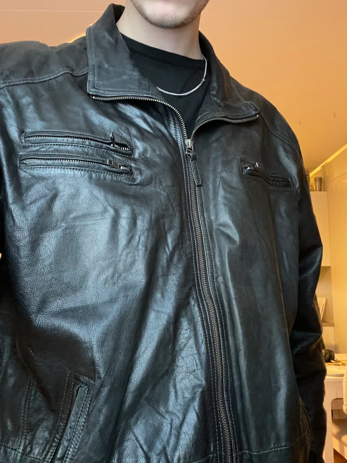 Retro skinnjacka - 90