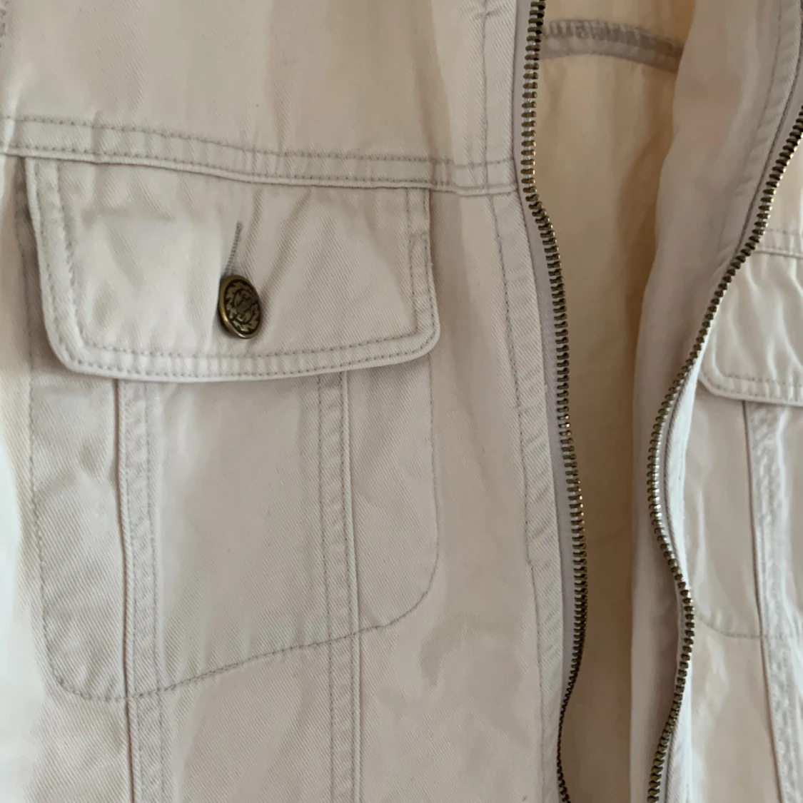 Beige jeansväst  - 91