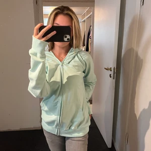 Zip up - Najs zip upp i fräsch färg