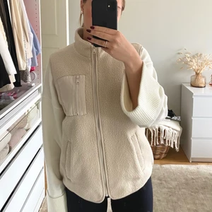 Väst - Snygg teddy väst från Lindex i storlek M