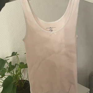 Brandy melville linne - Jättefint ljusrosa brandy melville linne. Köparen står för frakten💓💓