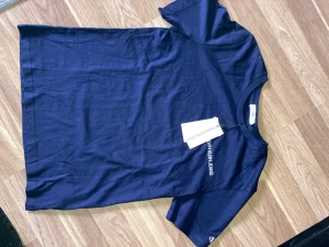 Kalvin Celin strl 152 - Helt ny T-shirt i strl 152 tags finns kvar k