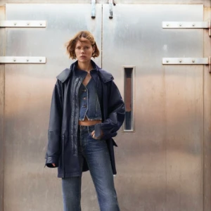 Jeans från zara  - Säljer dem här snygga jeansen, har bara använt dem en gång på grund av att jag beställde dem i fel storlek. Nypris 559kr