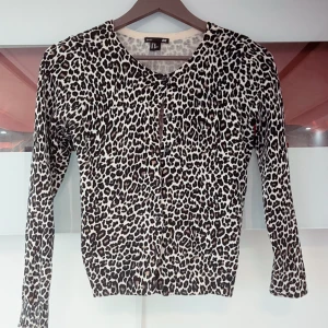 kofta  - leopard kofta använd endast 3 gånger 