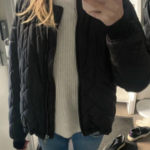 Jacka - Jättefin jacka från zara, skirv för mer bilder