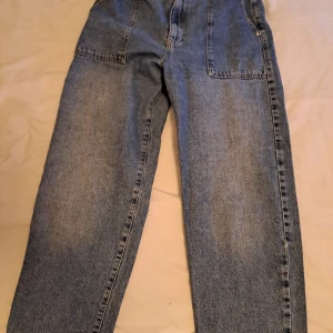 Jeans - Bra skick
