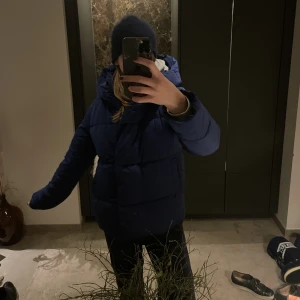 Jacka - Najs jacka från only, jättevarm och tjock! Så snygg färg💙💙