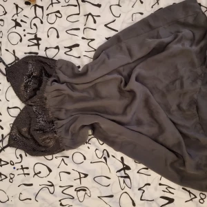 S xs - Klänningar en gång använda 