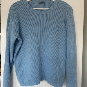 Cos tröja  - Snyggt cos tröja 