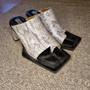 Eytys block heels 38 - Jättebra skick. Använd fåtal gånger.