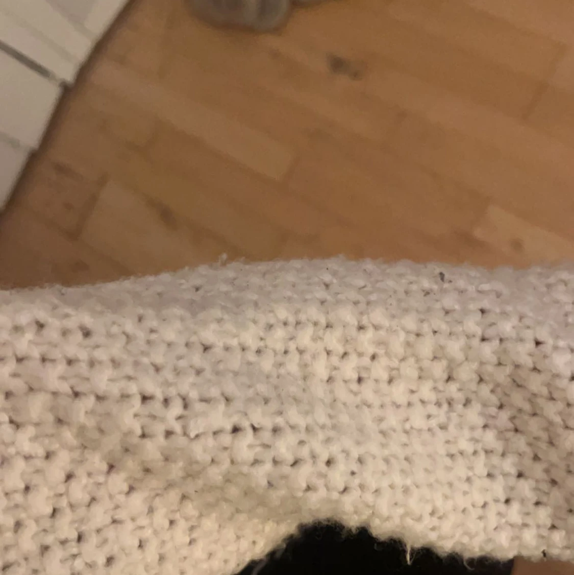 Vit tjock stickad polo  - 90