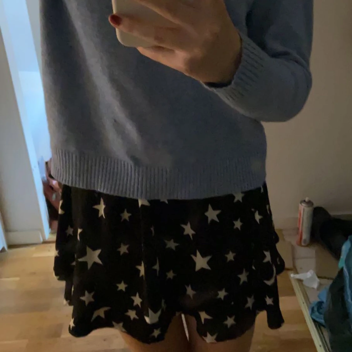 Mörkblå kjol med vita stjärnor  - 90