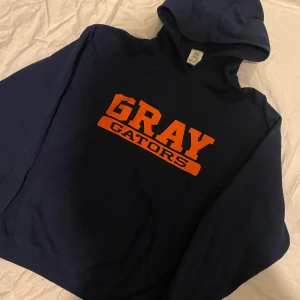 Vintage hoodie - Vintage hoodie gray gators. Size- Medium. Fits- Medium. Condition- 87/100 Price -232SEK plus shipping. Slide dm to buy or ask questions. #dawiercie