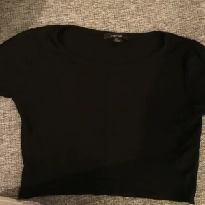 Top - 1.FOREVER 21 M 2. Indiska M 3. MARWIN xxs