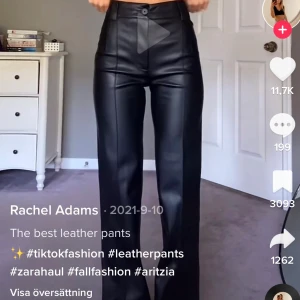 Zara leather pants - Säljer mina otroligt snygga läderbyxor från Zara pga att jag har flera par och måste rensa. Använda 2 gånger. Första och sista bilden lånade och mittersta bilden är min. Jag är 168 cm och dessa är i strl M. SÅ snygga!❤️‍🔥120kr + frakt 🫶🏼