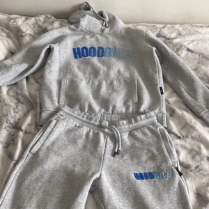 Hoodrich Tracksuit - Nyskick. Storlek: M