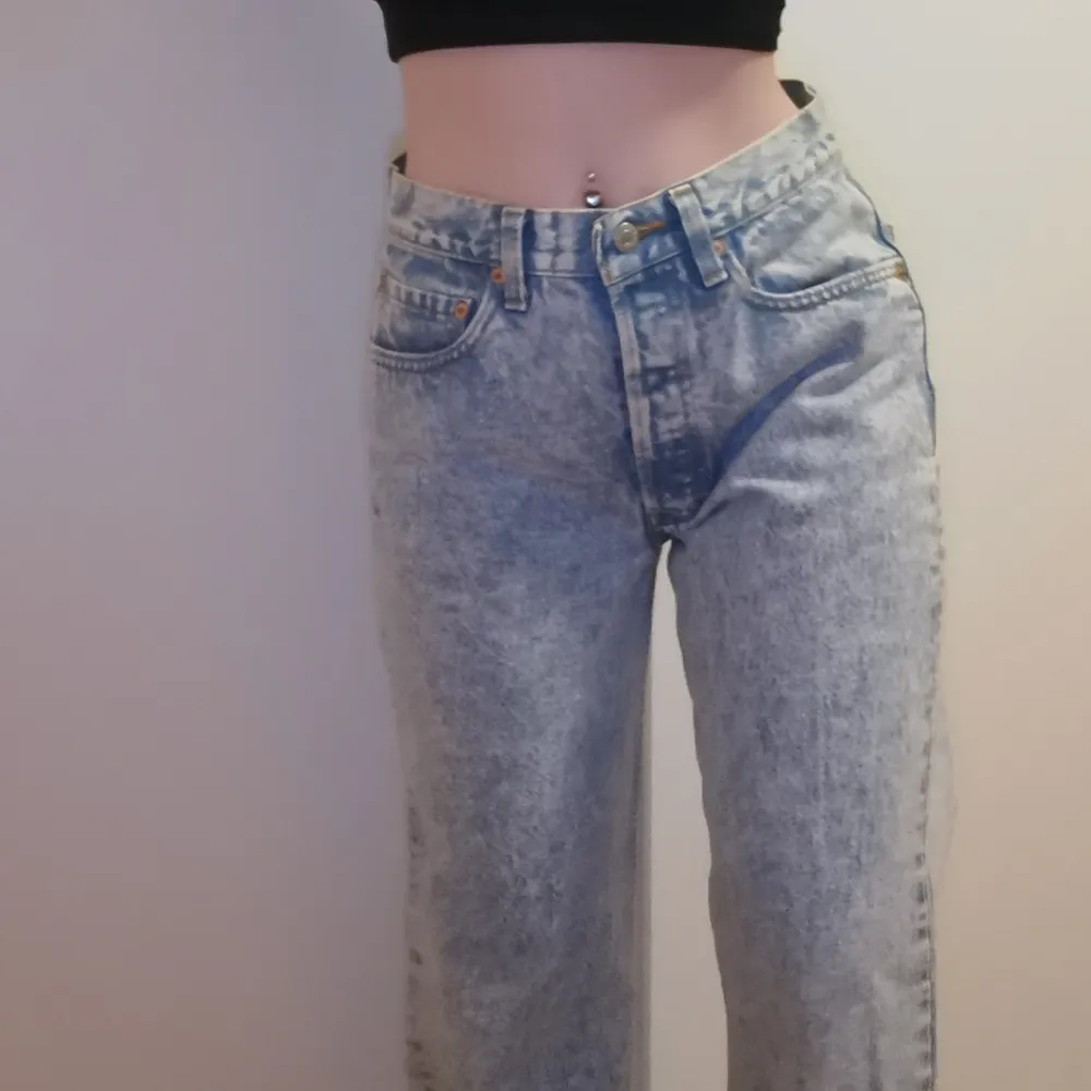 501 jeans från Levi's som är stentvättade. Köpta här på plick för något år sedan men aldrig använda av mig. Storlek är W31 L32. Jeans & Byxor.