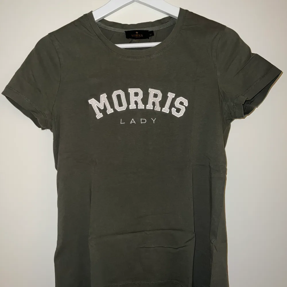 Morris tröja, väldigt bra skick. T-shirts.