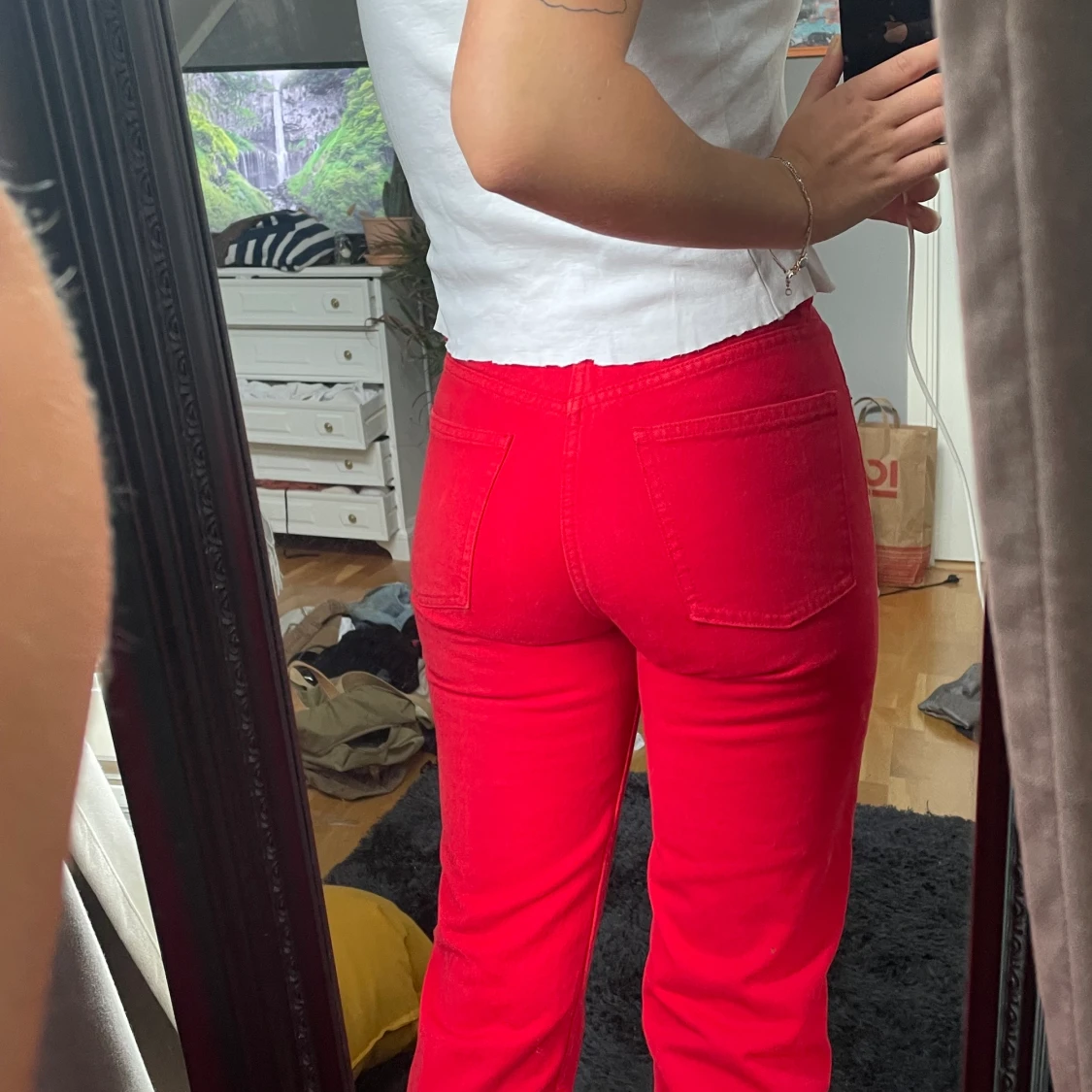 Röda lågmidjade jenas - 90