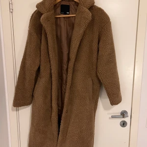 Teddy kappa - Varm och helt ny teddykappa storlek S 