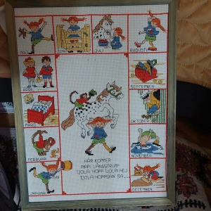 Pippi långstrump broderad tavla - Pippi broderad almenacka