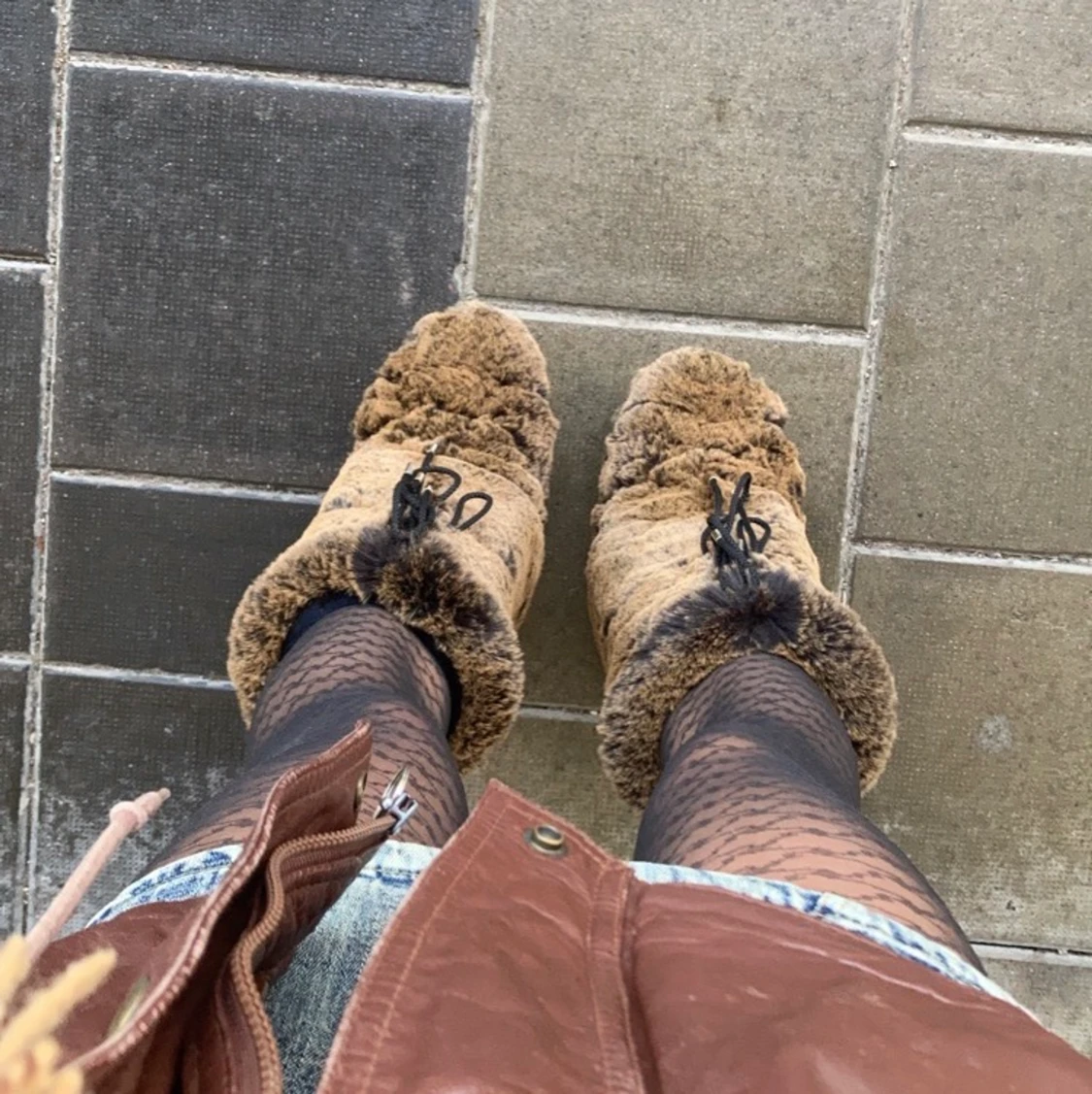 Fluffiga moon boots - 90