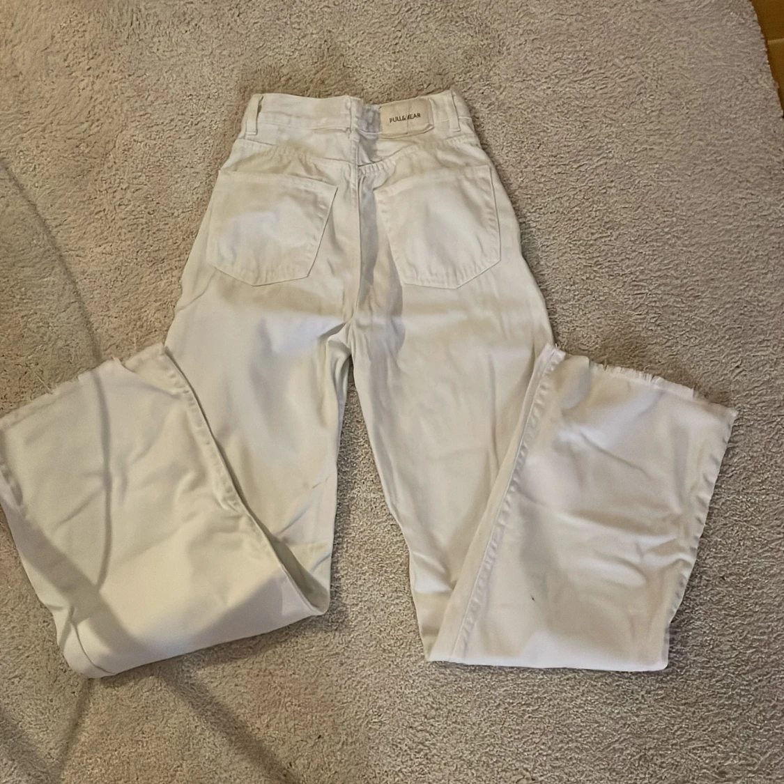 Vita högmidjade jeans - 90