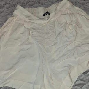 Linne shorts - Använt 2-5 ggr.