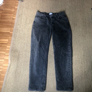 Gråa jeans, ”501” - Ny skick, använda 3 gånger! Köpt för 800