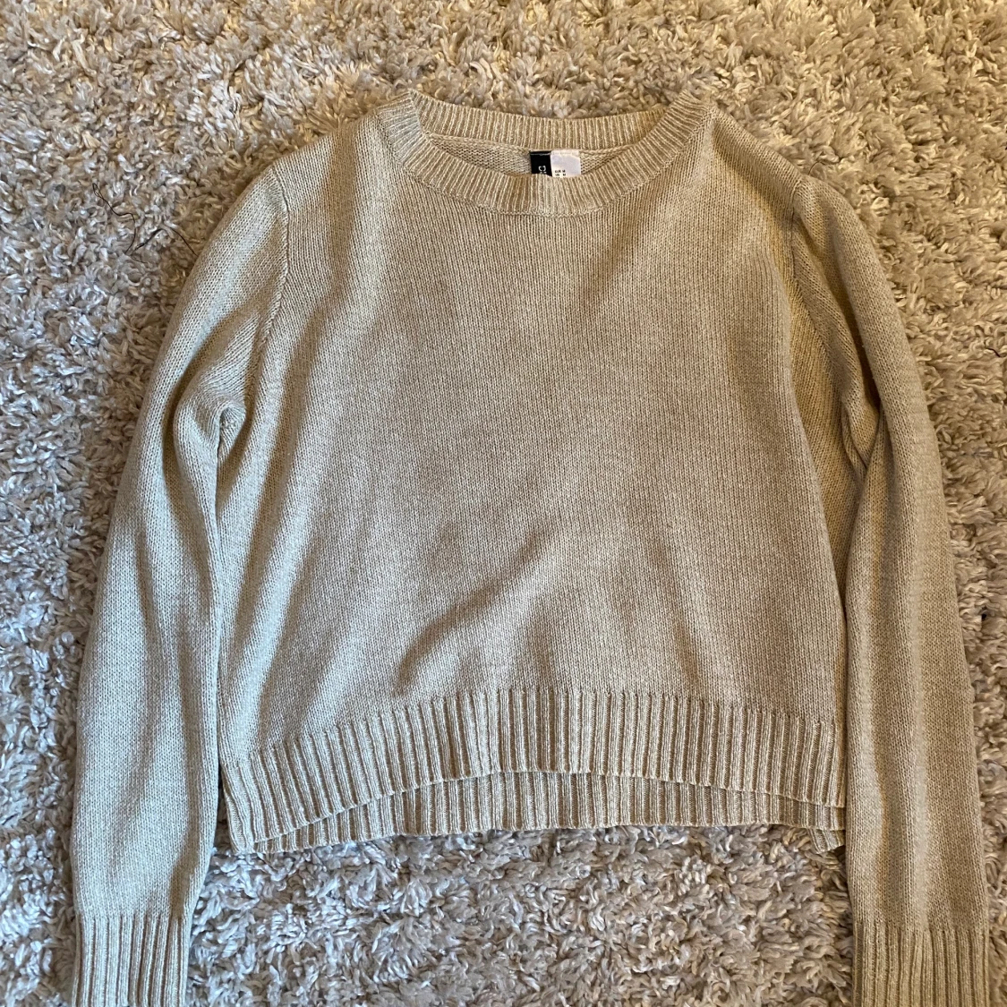 Beige stickad tröja storlek m - 91