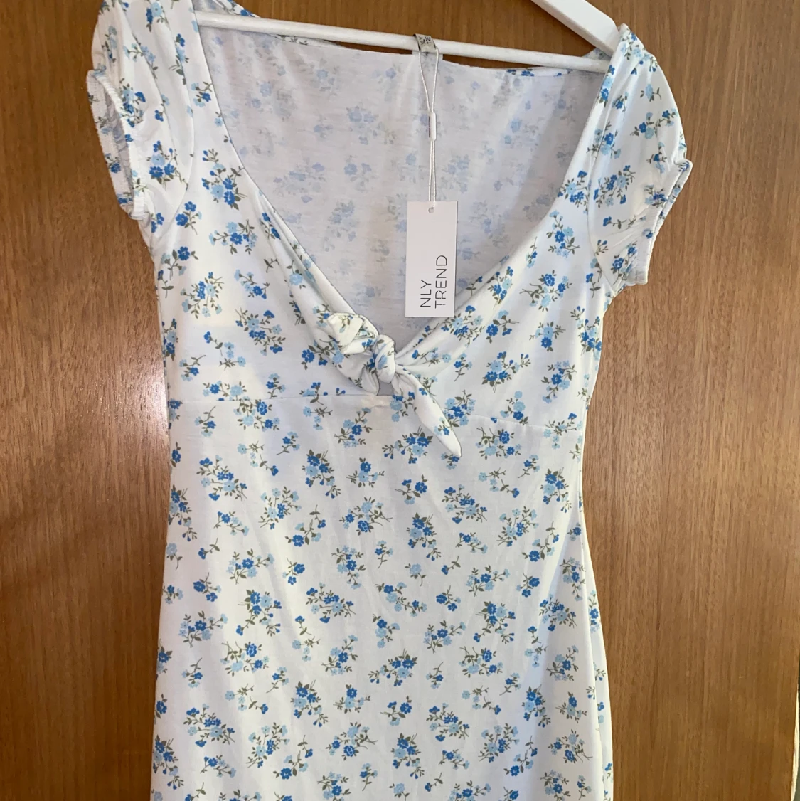 Blommig klänning Nelly