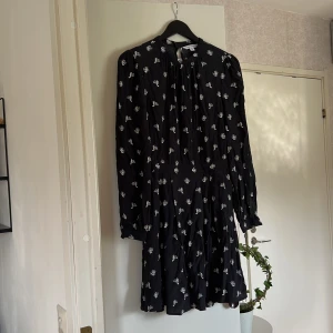 Klänning and other stories - Bra skick