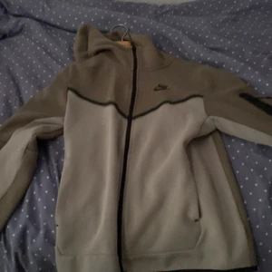 Tech fleece - Använd 1-2 gånger