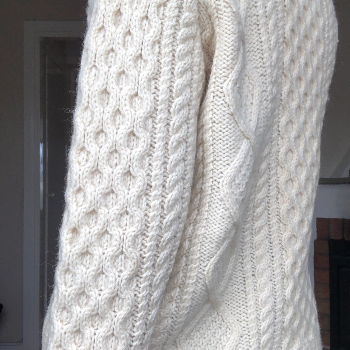 Vit stickad tröja - 91