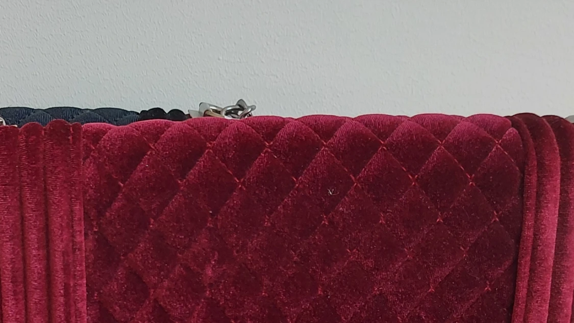 Röd väska i sammet  - 90