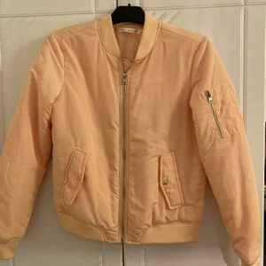 Strl S 36/38 - Helt oanvänd. 