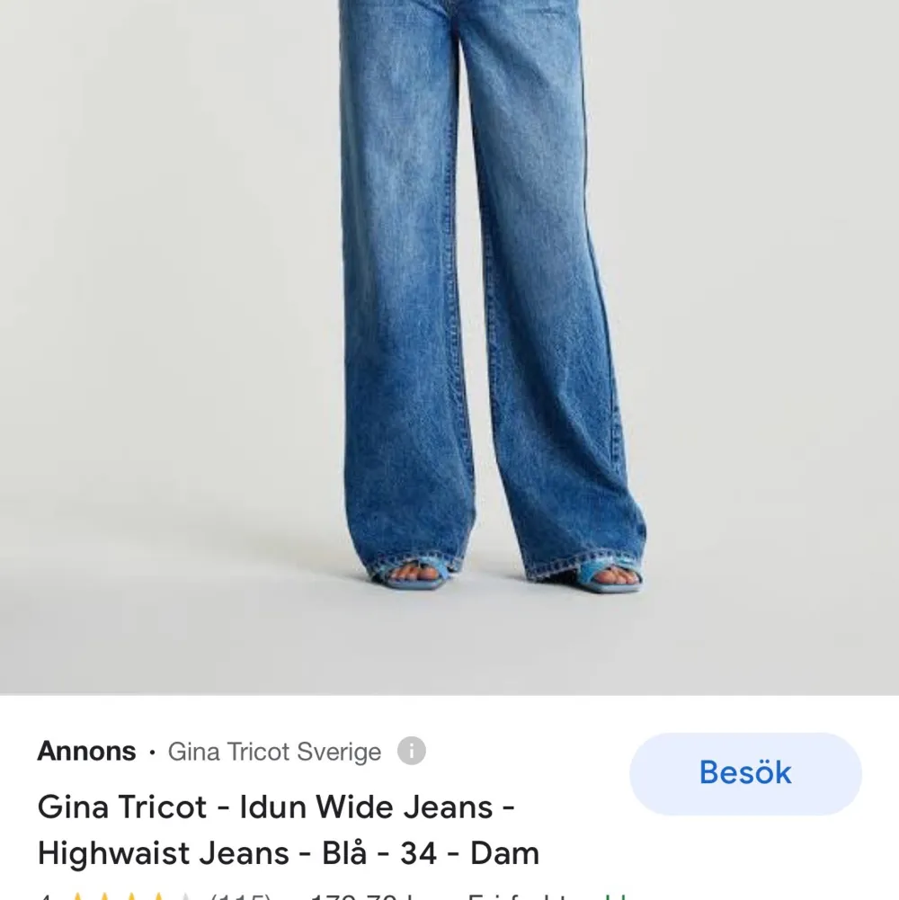 Säljer ett par IDUN wide jeans i storlek 34. Har dessvärre ingen bild på mig själv i dem. På första bilden ser ni hur de sitter på modellen. På andra bilden färgen, då jag har den ljusare nyansen. Köpare står för frakten själv. Använda fåtal gånger💕. Jeans & Byxor.